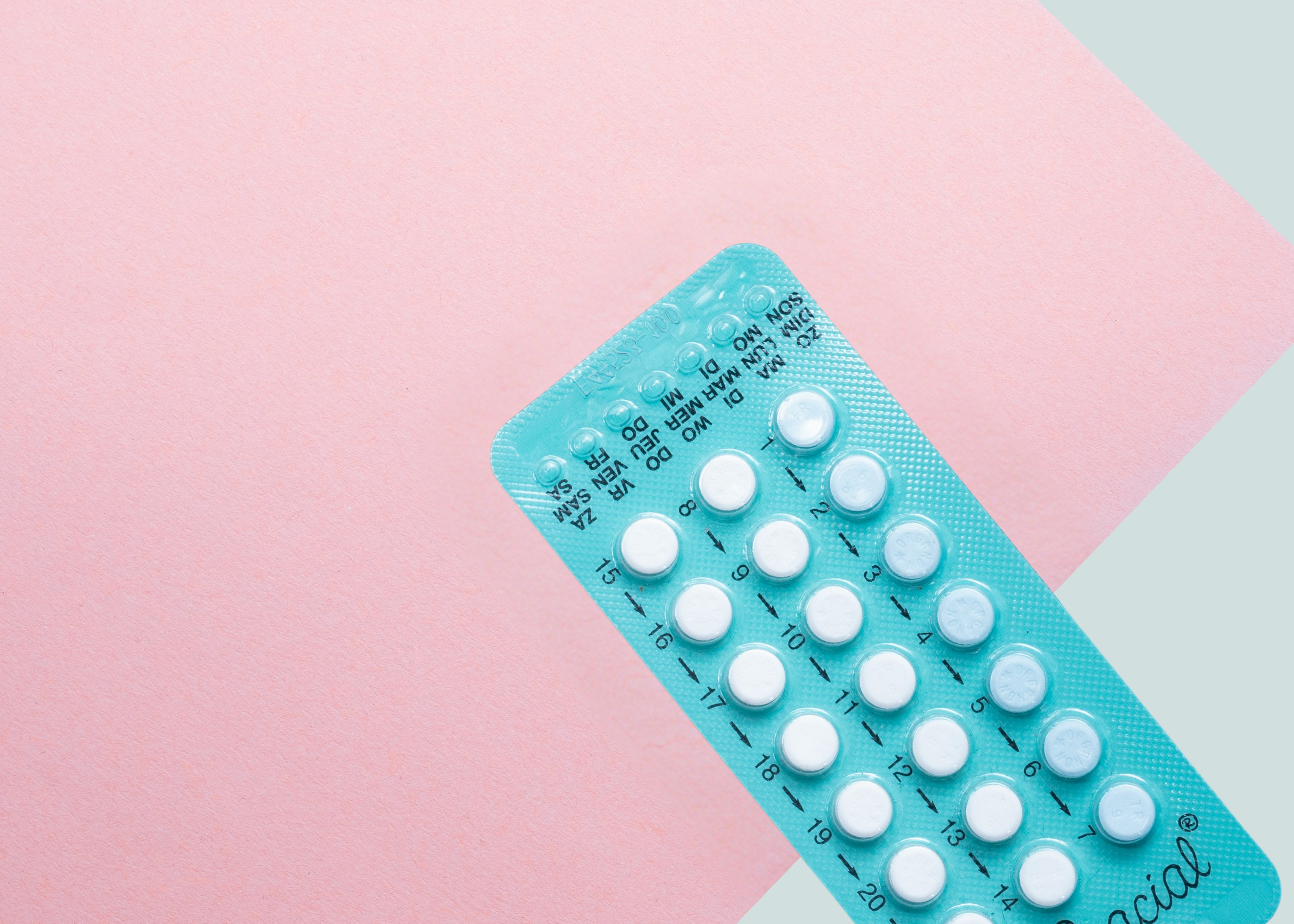 Acné adulte : Comment régulariser les hormones après l'arrêt de la pilule ?